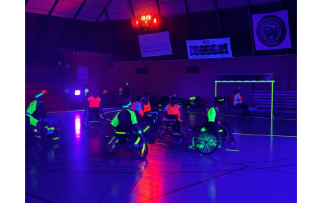Claye-Souilly s’illumine au rythme du Hand Fauteuil Fluo