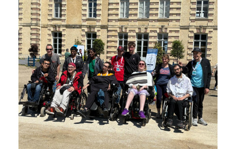Malgré la pluie, la course d’orientation inclusive à Savigny-le-Temple a été un succès